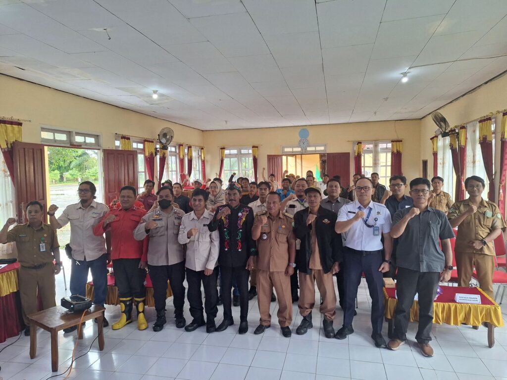 BMKG H. Asan Kotawaringin Timur sebagai Narasumber di Lokakarya Latihan Posko Pencegahan dan Pemadaman Kebakaran Hutan dan Lahan di Kecamatan Seranau